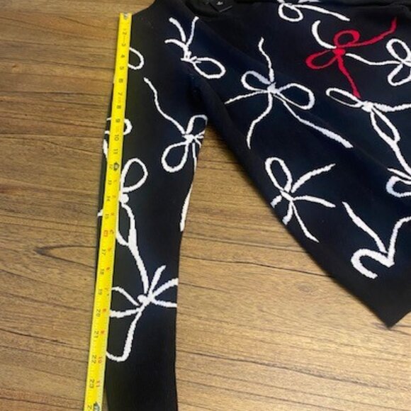 Ann Taylor "Ribbons & Bows" Crewneck Sweater - Picture 15 of 15